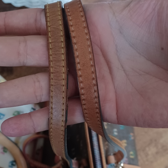 Dooney & Bourke Black Barrel Bag Signature DB Logo Coated leather crossbody - Picture 12 of 15